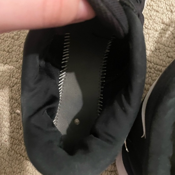 Women's Nike Free RN 'Black White' Running Shoes - Picture 11 of 13